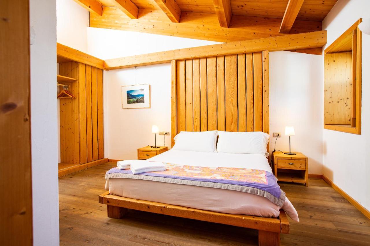 Mantello Agriturismo La Fiorida מראה חיצוני תמונה